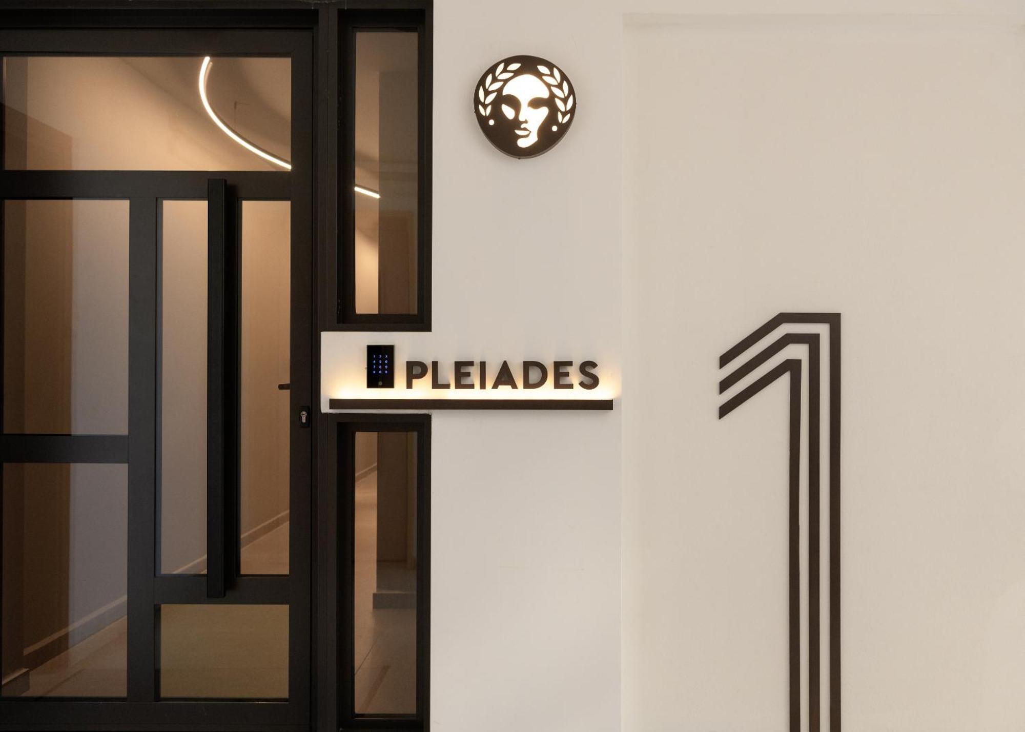 Pleiades Urban Stay By Semavί Heraklion  Bagian luar foto