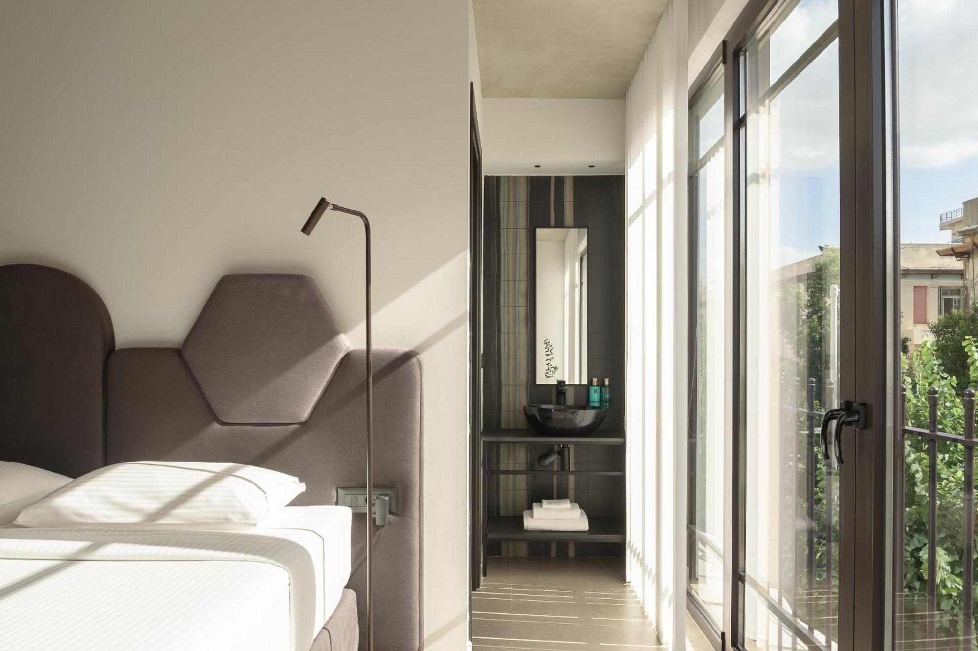 Pleiades Urban Stay By Semavί Heraklion  Bagian luar foto