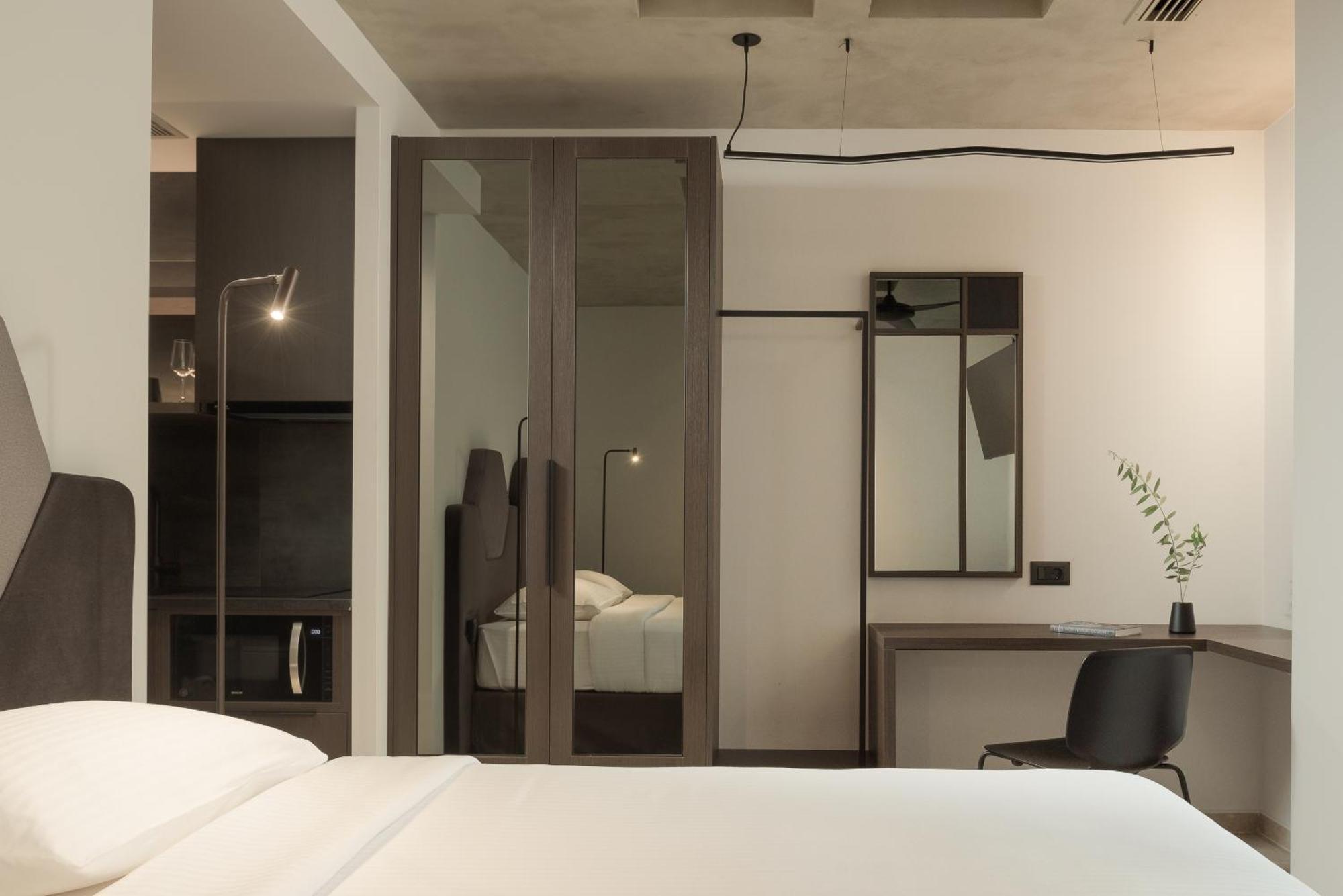 Pleiades Urban Stay By Semavί Heraklion  Bagian luar foto