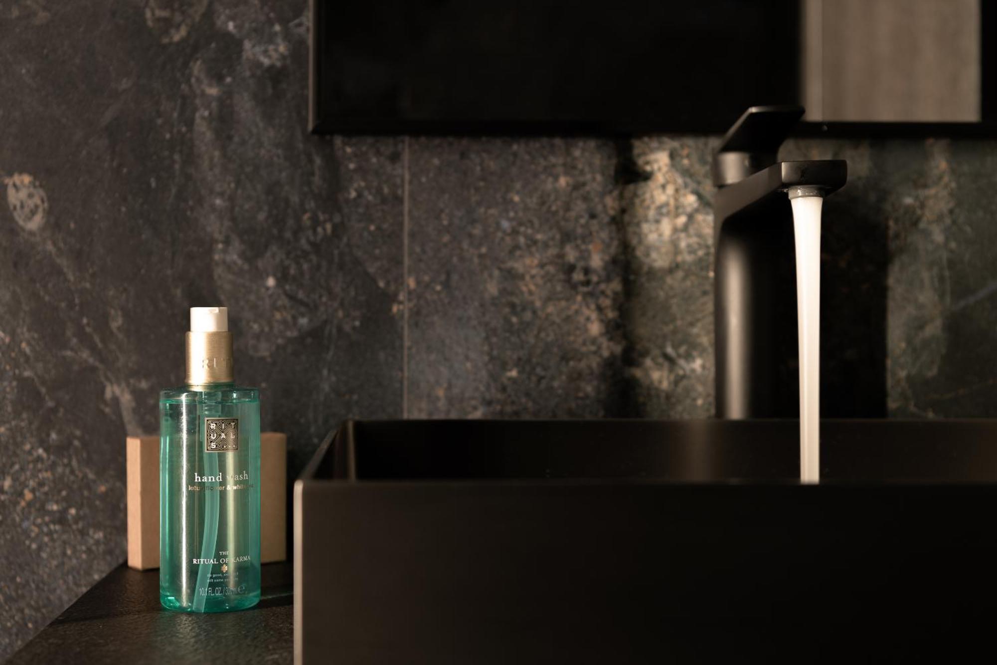 Pleiades Urban Stay By Semavί Heraklion  Bagian luar foto